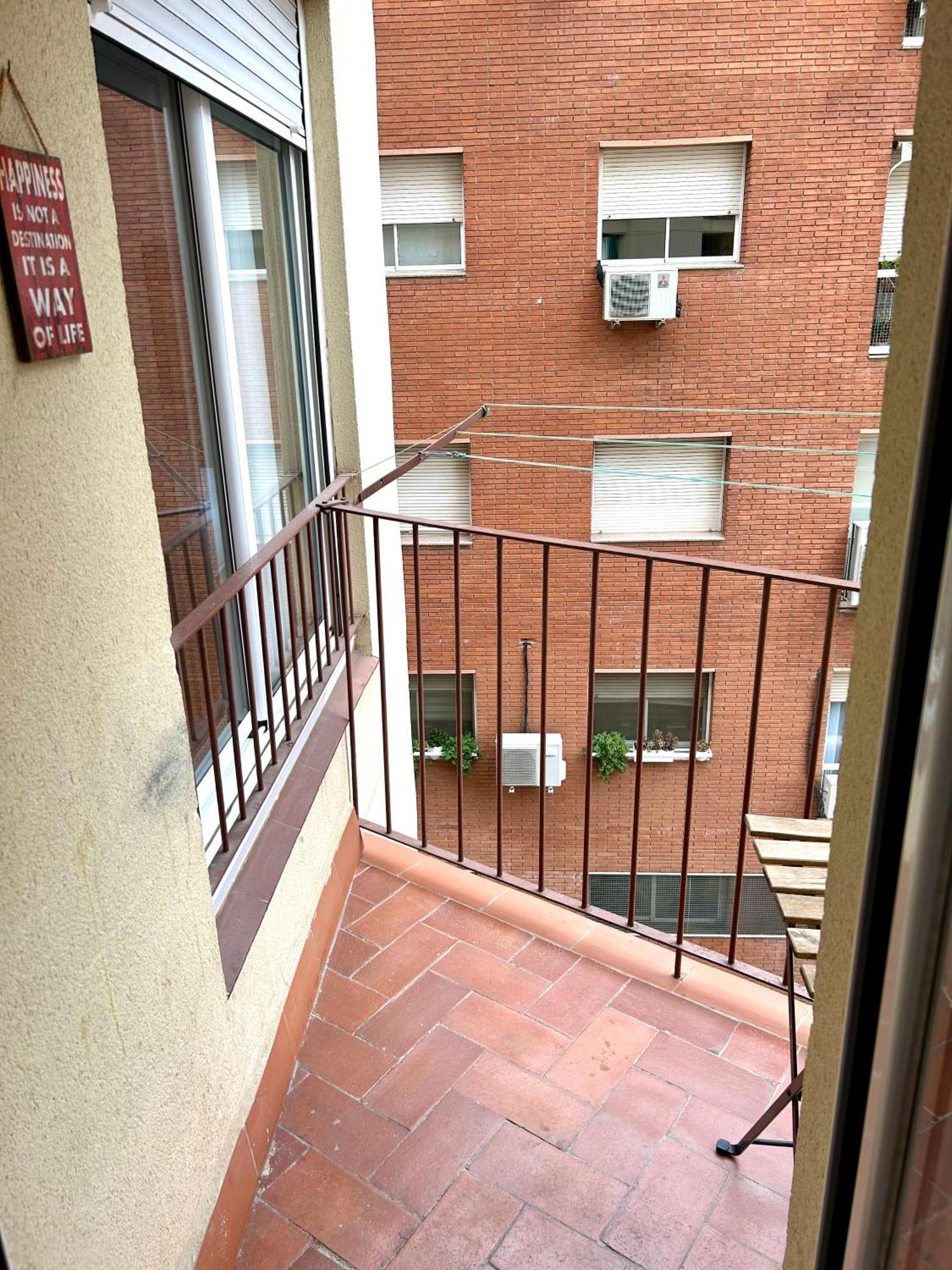 Apartment Carrer D'Olesa Barcelona Exterior foto